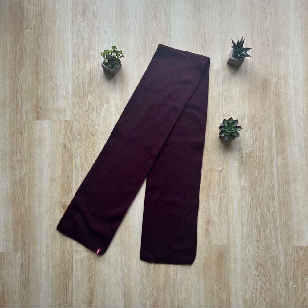 Levi’s Scarf